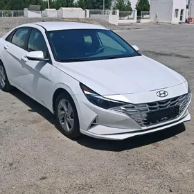 Hyundai Elantra 2021