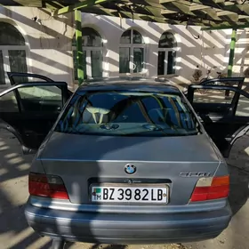 BMW 320 1992