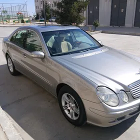 Mercedes-Benz E320 2003