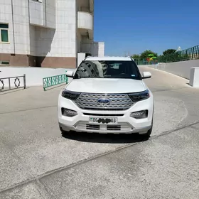 Ford Explorer 2022