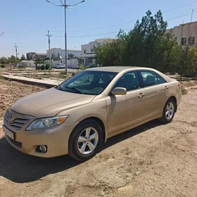 Toyota Camry 2011