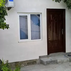 Aýratyn gurulon komnat