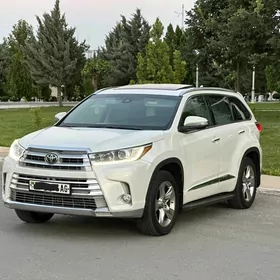 Toyota Highlander 2017