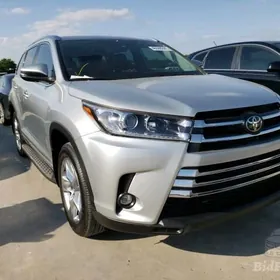 Toyota Highlander 2019