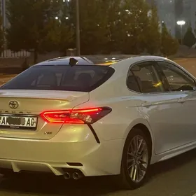 Toyota Camry 2022