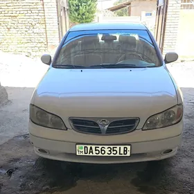 Nissan Maxima 2004