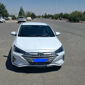 Hyundai Elantra 2019