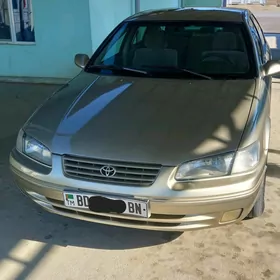 Toyota Camry 1998