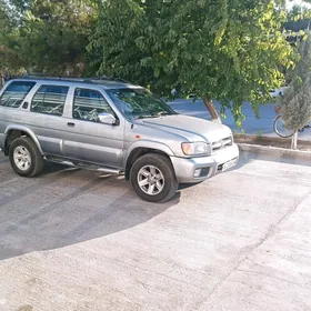 Nissan Pathfinder 2001