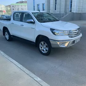Toyota Hilux 2017