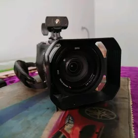 Sony 4 ka AH-100