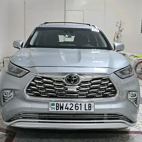 Toyota Highlander 2020