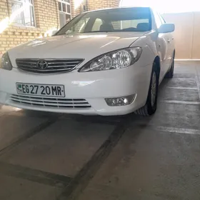 Toyota Camry 2004
