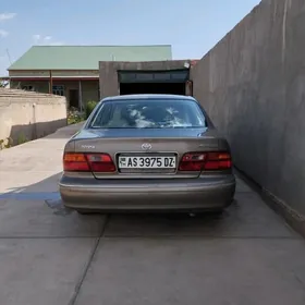 Toyota Avalon 1999