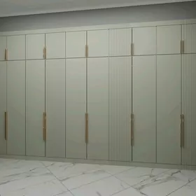 Garnatur Mebel