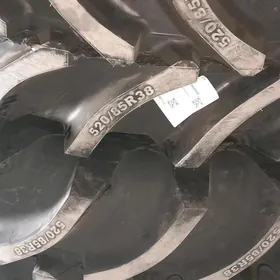 Traktor 520/85R38 460/85R30