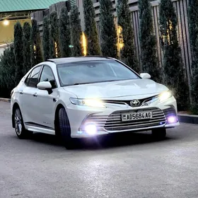 Toyota Camry 2020