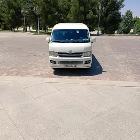 Toyota Hiace 2008