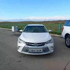 Toyota Camry 2017