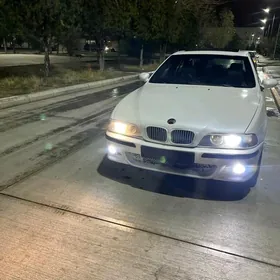 BMW E39 2002