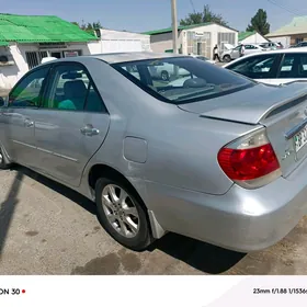Toyota Camry 2003