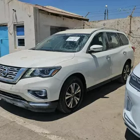 Nissan Pathfinder 2020