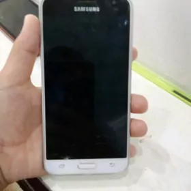 Samsung j5