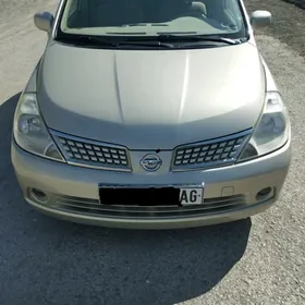 Nissan Tiida 2008