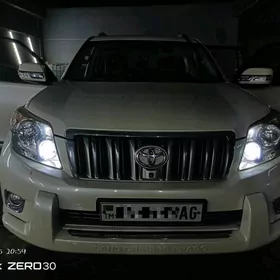 Toyota Land Cruiser Prado 2013