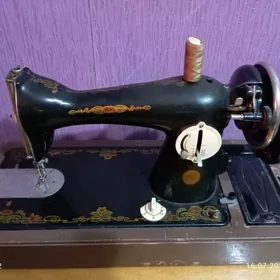 швейная ручная машинка