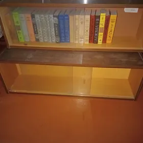 Книжные полки