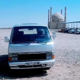 Toyota Hiace 1985