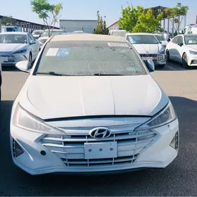 Hyundai Elantra 2020