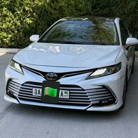 Toyota Camry 2018