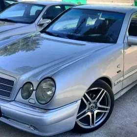 Mercedes-Benz E320 1996