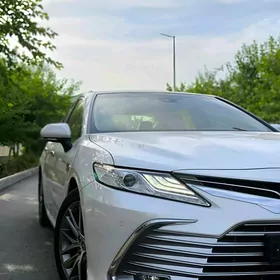 Toyota Camry 2022