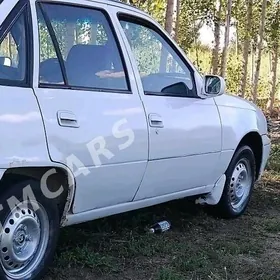 Daewoo Nexia 1996