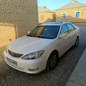 Toyota Camry 2025