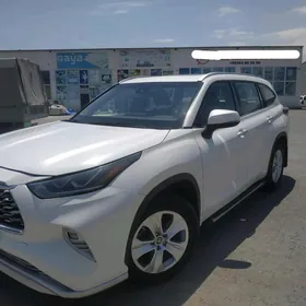 Toyota Highlander 2022