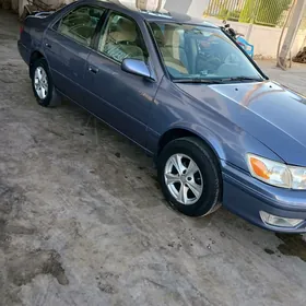 Toyota Camry 2000