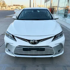 Toyota Camry 2022