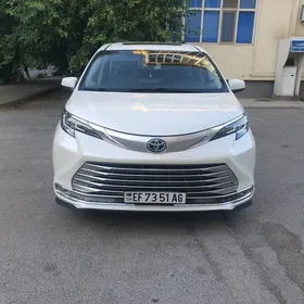 Toyota Sienna 2021