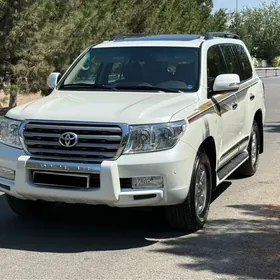 Toyota Land Cruiser 2010