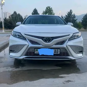 Toyota Camry 2020