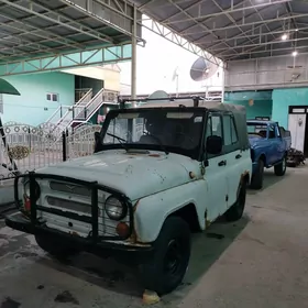 UAZ 469 1999