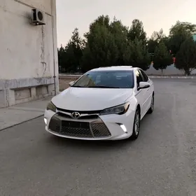 Toyota Camry 2017