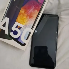 SAMSUNG A50
