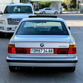 BMW 525 1990
