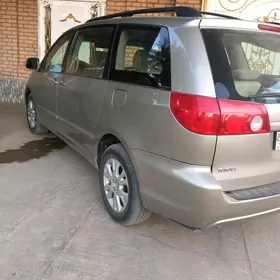 Toyota Sienna 2007