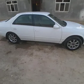 Toyota Camry 1998